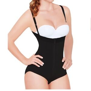 Ann Michell Black Zip-Up Bodysuit